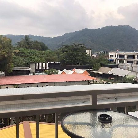 Praew Mansion Otel Kamala Plajı Dış mekan fotoğraf