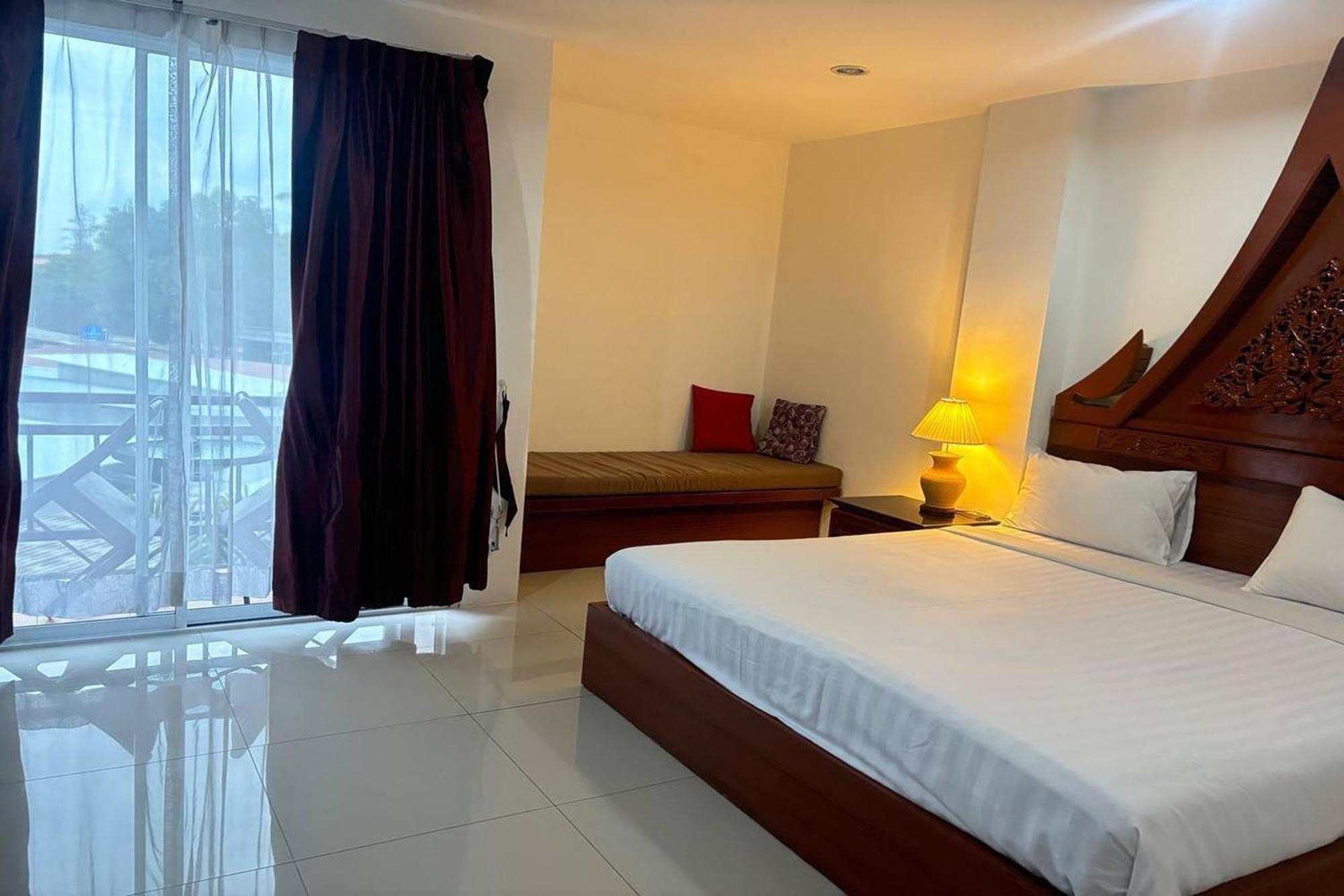 Praew Mansion Otel Kamala Plajı Dış mekan fotoğraf