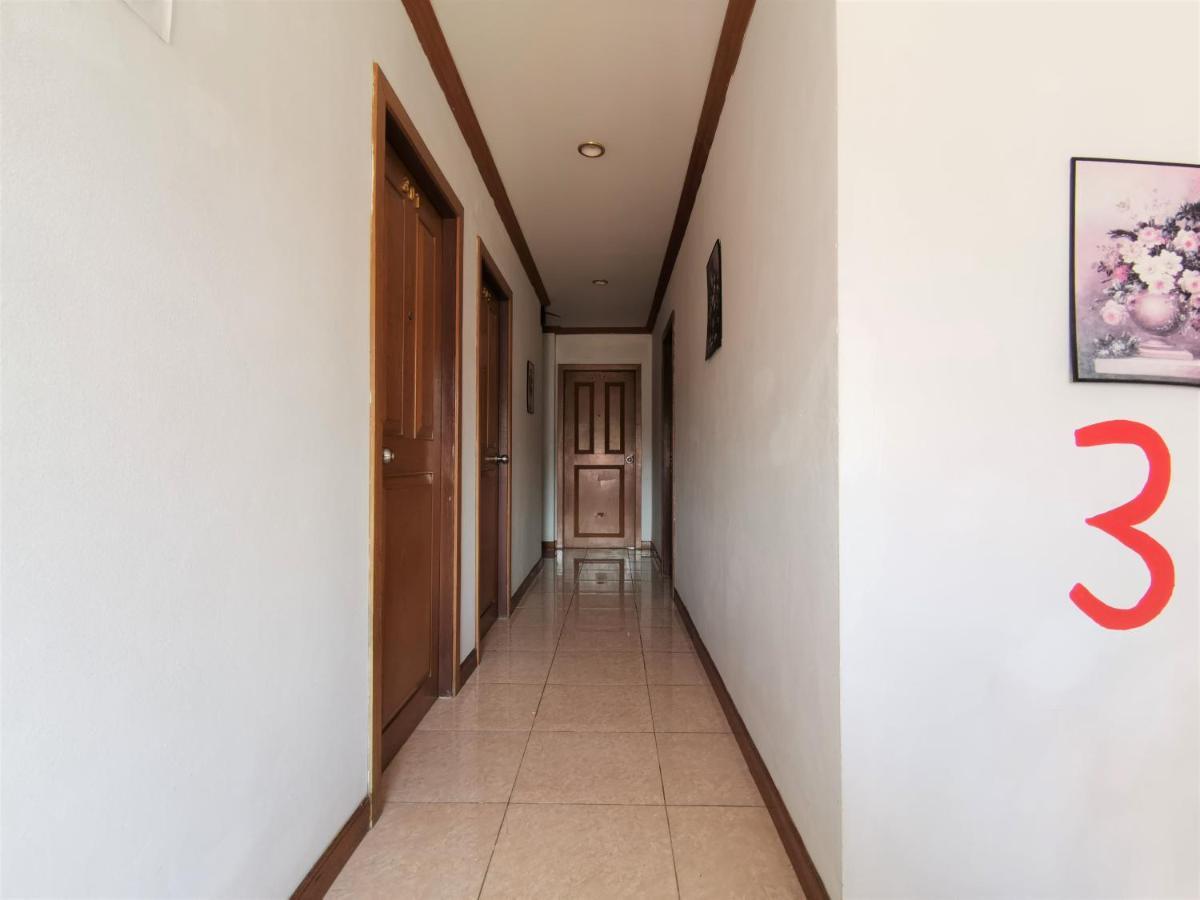 Praew Mansion Otel Kamala Plajı Dış mekan fotoğraf